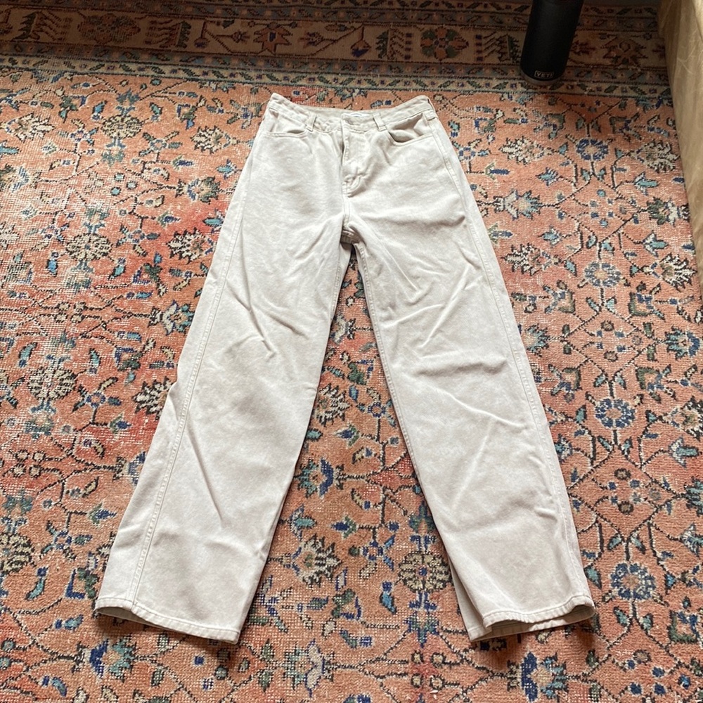 Amomento Off white wide leg pants